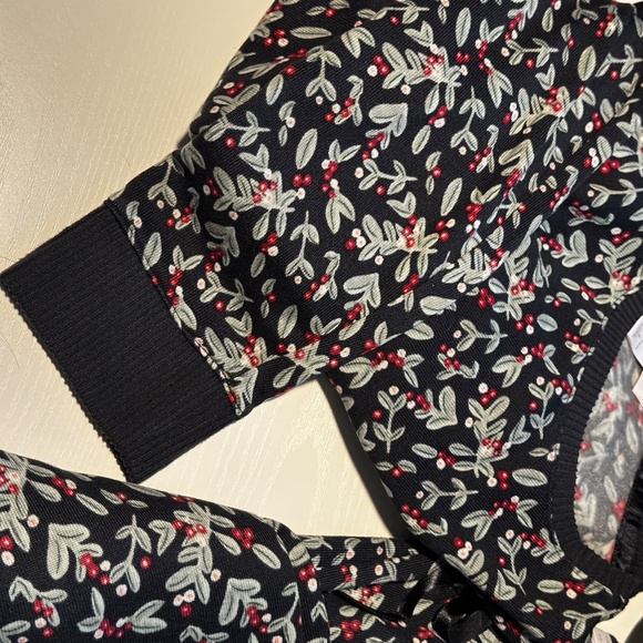 Lc Lauren Conrad Intimates & Sleepwear Set Mistletoe Pj Holly Berry Pattern - Picture 7 of 9